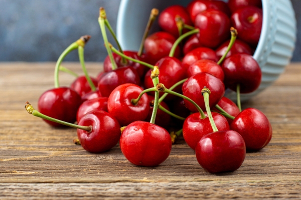 7 Reasons to Еat Cherries (Besides Being Sweet)